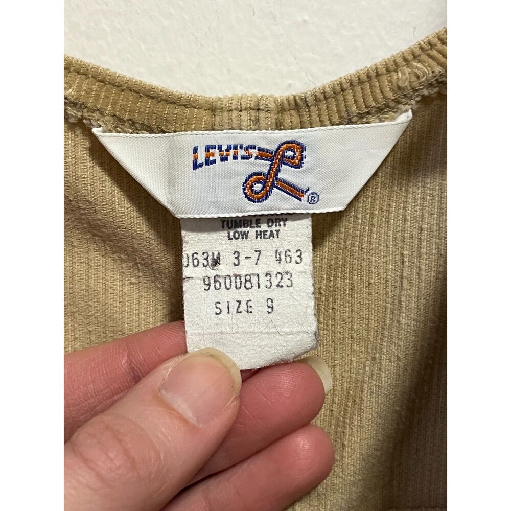 70s Vintage Levis Tan Corduroy Shorts Cropped Culotte Overalls Zip Front 9 XS - Picture 8 of 13